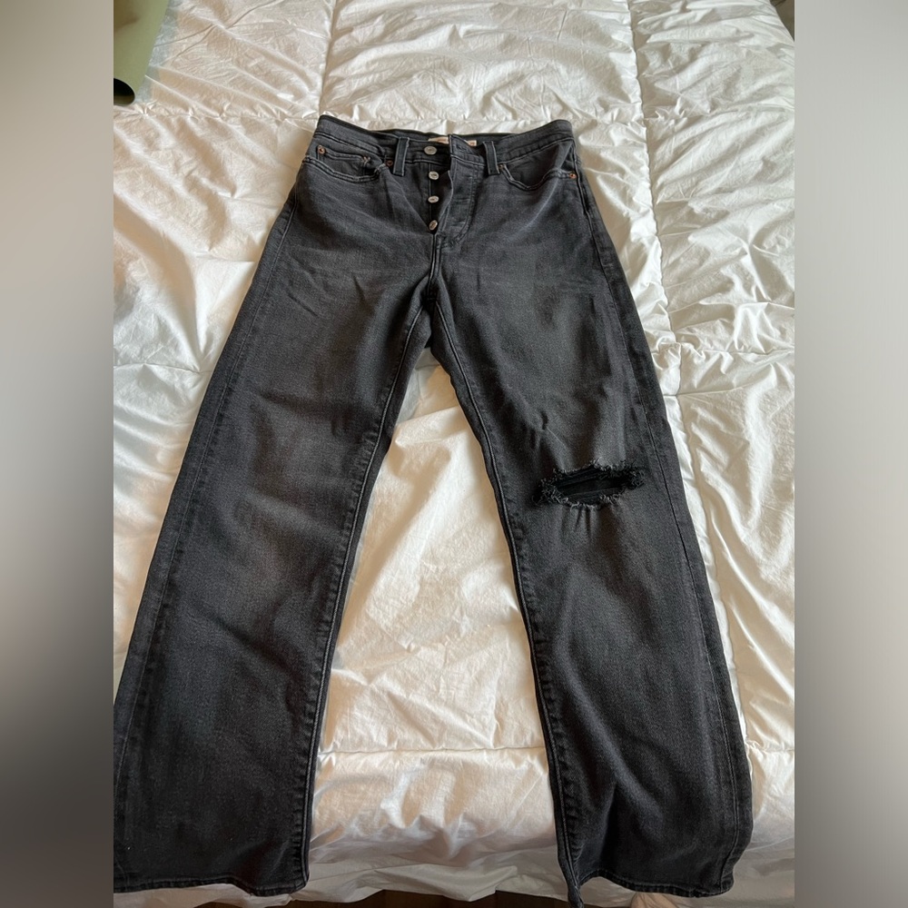 LEVI’S - Picture 2 of 5